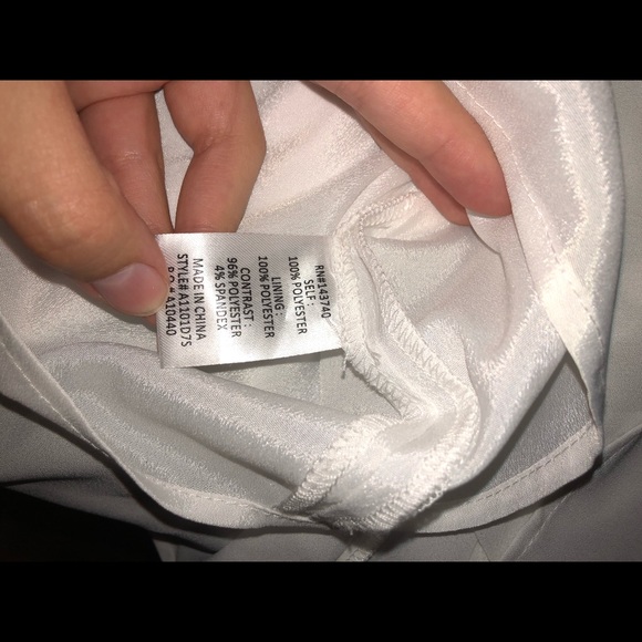 White summer dress with pink and blue details - Picture 5 of 8